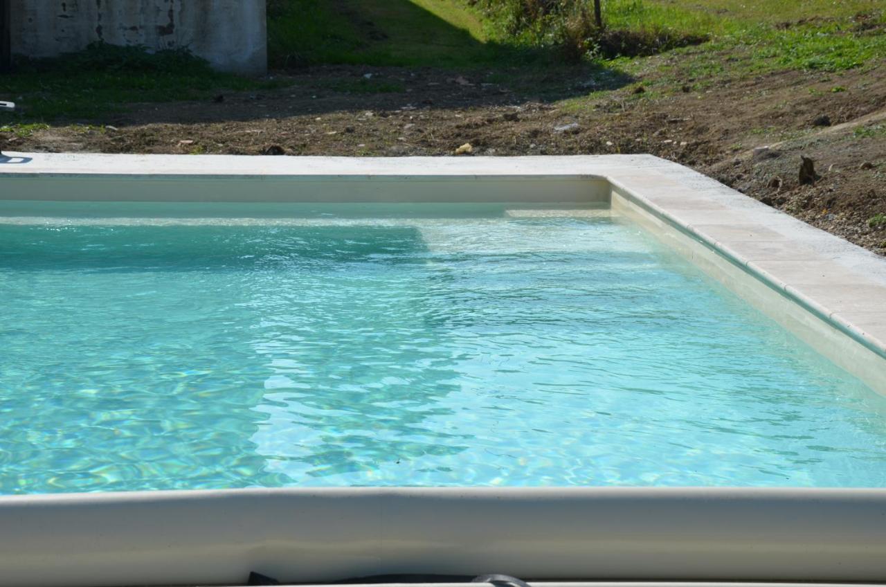 Saint-Colomb-de-Lauzun Chez Madeleine Bed & Breakfast エクステリア 写真