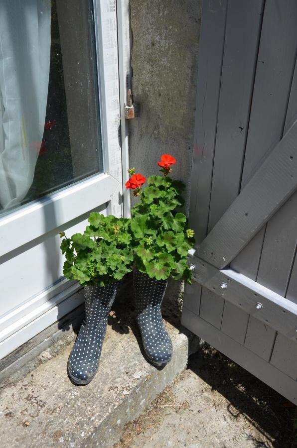 Saint-Colomb-de-Lauzun Chez Madeleine Bed & Breakfast エクステリア 写真