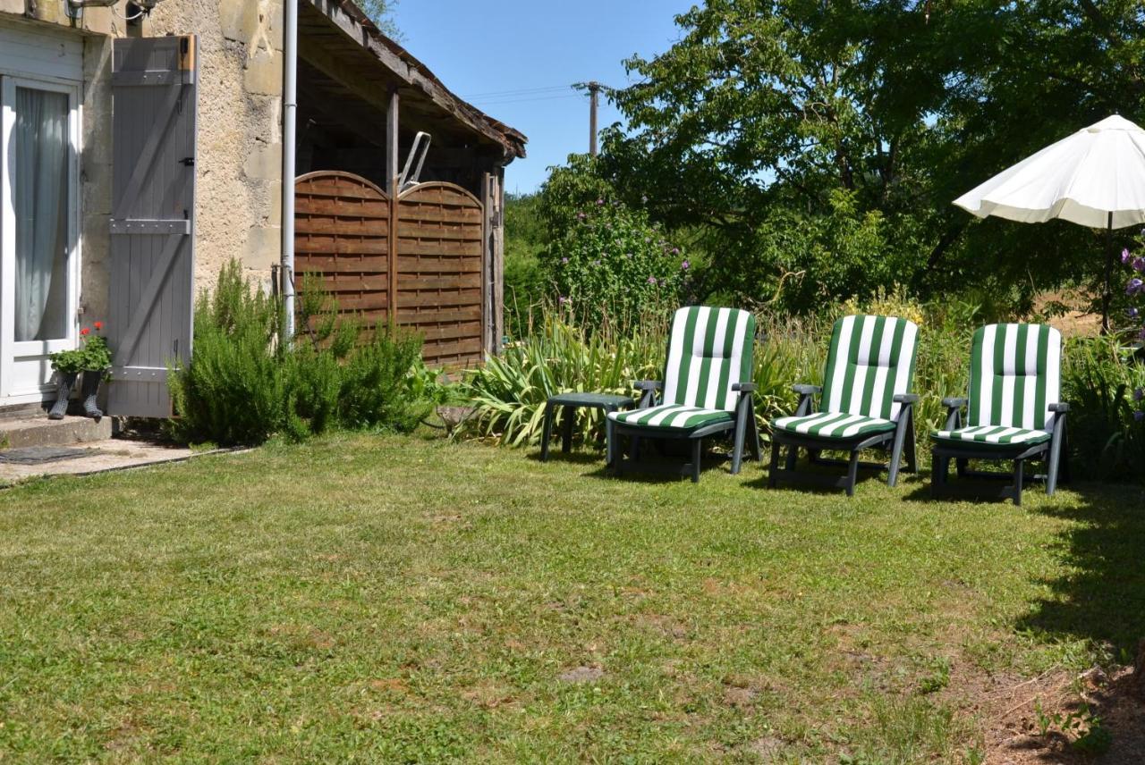 Saint-Colomb-de-Lauzun Chez Madeleine Bed & Breakfast エクステリア 写真