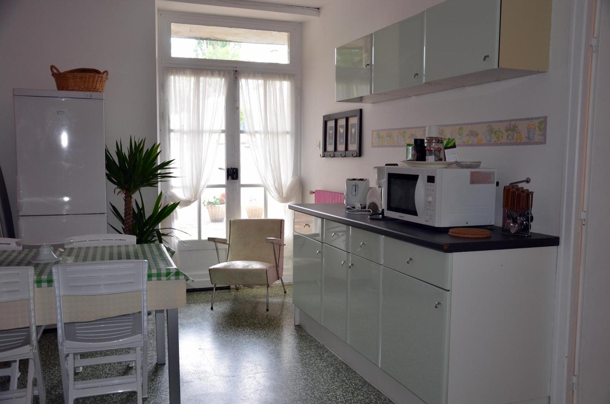 Saint-Colomb-de-Lauzun Chez Madeleine Bed & Breakfast エクステリア 写真