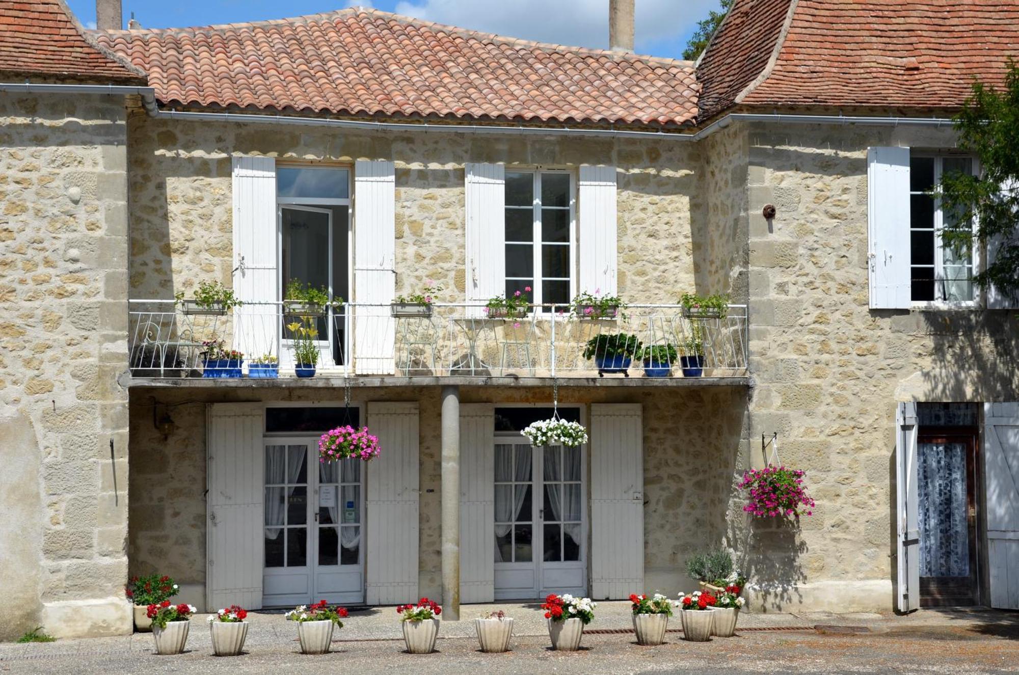 Saint-Colomb-de-Lauzun Chez Madeleine Bed & Breakfast エクステリア 写真