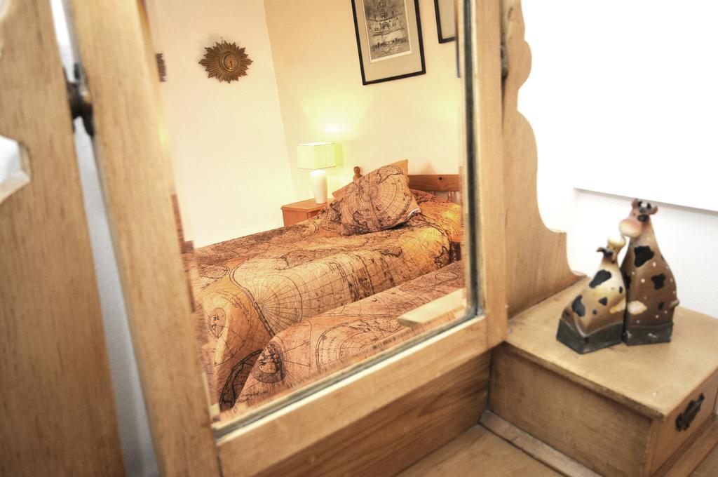 Saint-Colomb-de-Lauzun Chez Madeleine Bed & Breakfast 部屋 写真
