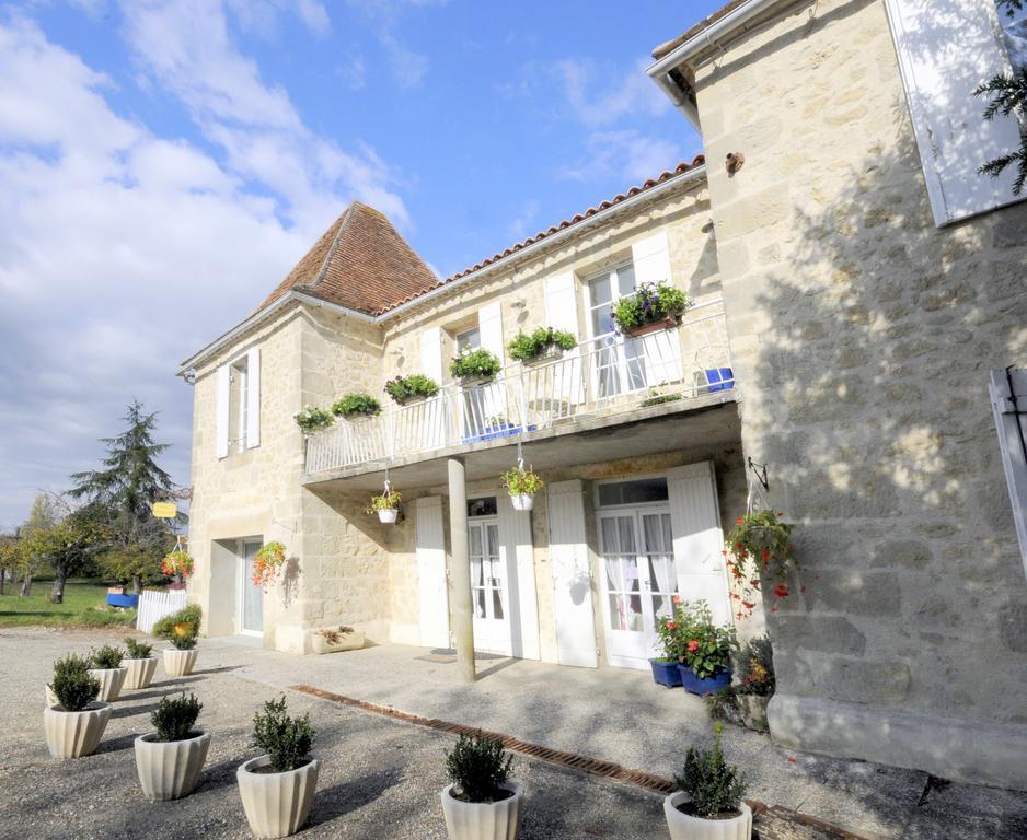 Saint-Colomb-de-Lauzun Chez Madeleine Bed & Breakfast エクステリア 写真